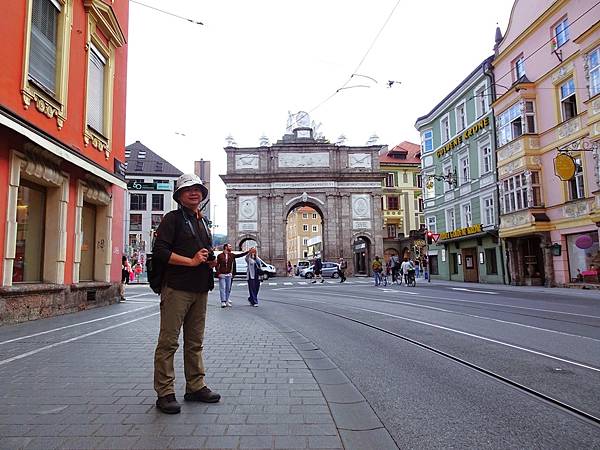 多洛米蒂健行之旅:奧地利因斯布魯克(Innsbruck)老城