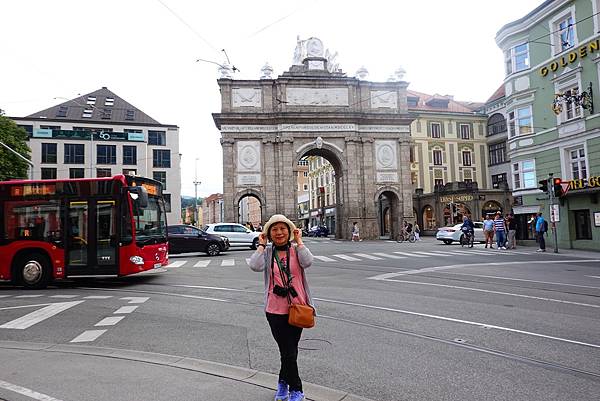 多洛米蒂健行之旅:奧地利因斯布魯克(Innsbruck)老城