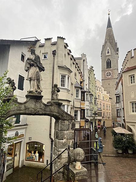 多洛米蒂健行之旅:義大利布里克森(Brixen)雨天隨意遊走