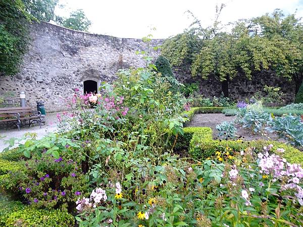 多洛米蒂健行之旅:義大利布里克森(Brixen)雨天隨意遊走