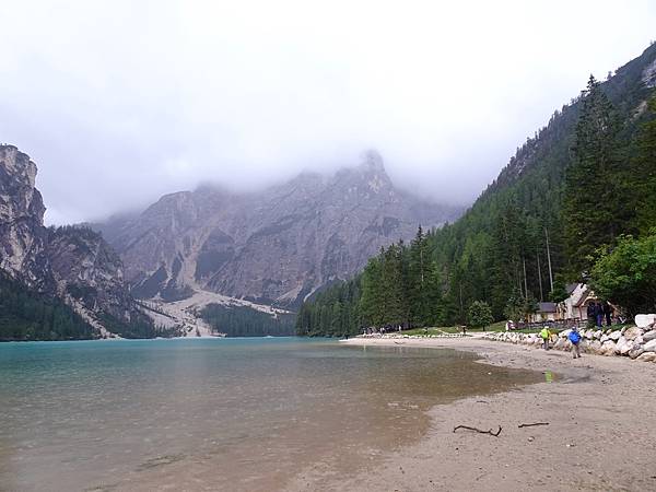 多洛米蒂健行之旅:義大利布萊埃斯湖(Lago di Brai