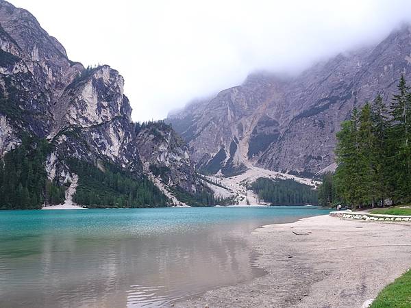 多洛米蒂健行之旅:義大利布萊埃斯湖(Lago di Brai