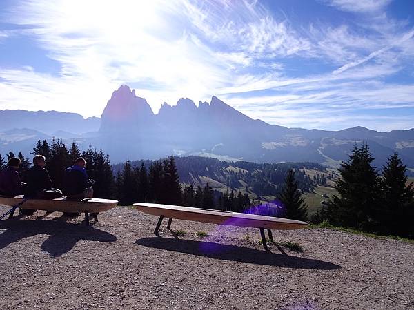 多洛米蒂健行之旅:義大利加爾代納山谷休斯草原(Alpe di