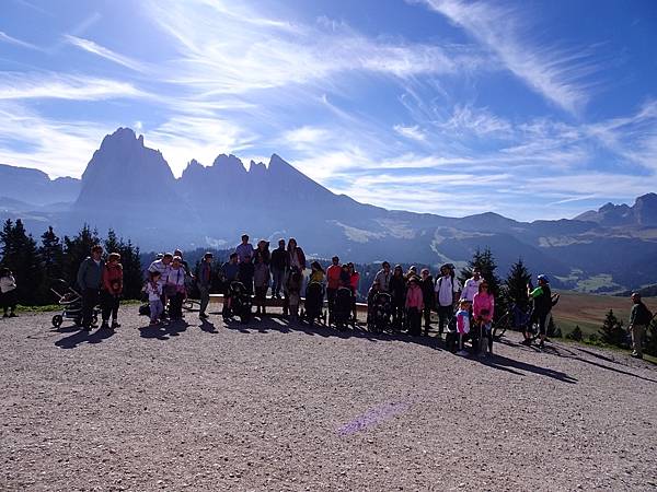 多洛米蒂健行之旅:義大利加爾代納山谷休斯草原(Alpe di