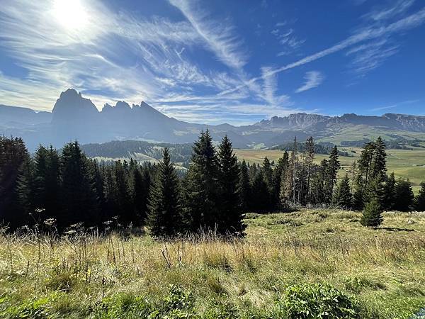 多洛米蒂健行之旅:義大利加爾代納山谷休斯草原(Alpe di