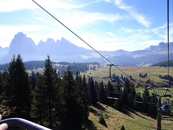 多洛米蒂健行之旅:義大利加爾代納山谷休斯草原(Alpe di