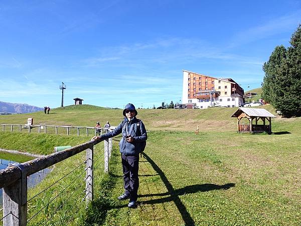 多洛米蒂健行之旅:義大利加爾代納山谷休斯草原(Alpe di