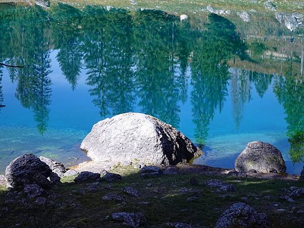 多洛米蒂健行之旅:義大利迷人翡翠綠寶石卡雷扎湖(Lago d