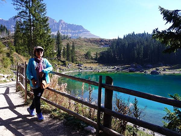 多洛米蒂健行之旅:義大利迷人翡翠綠寶石卡雷扎湖(Lago d