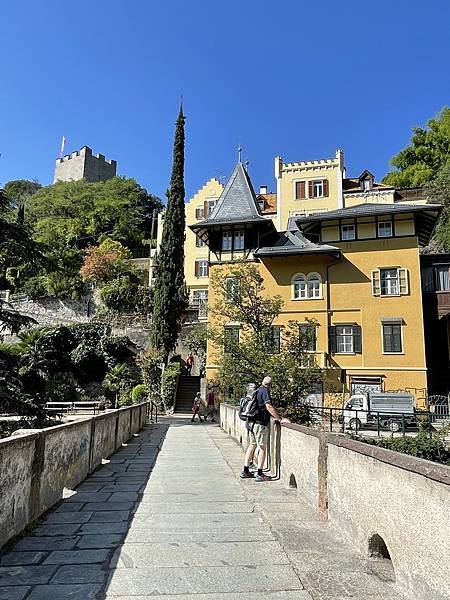 多洛米蒂健行之旅:義大利秀麗小山城梅拉諾(Merano)