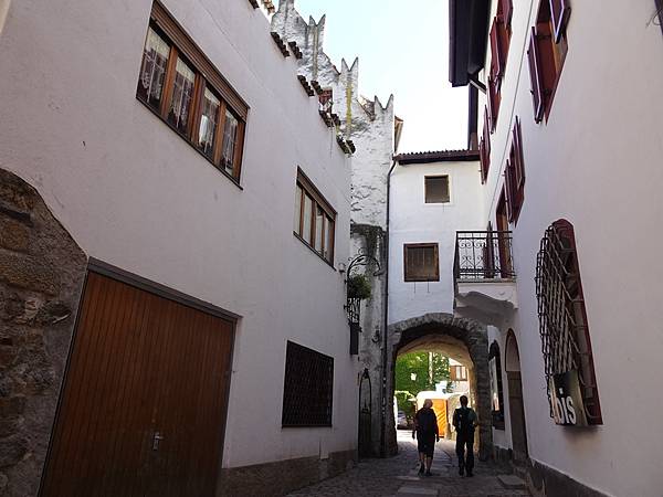 多洛米蒂健行之旅:義大利秀麗小山城梅拉諾(Merano)