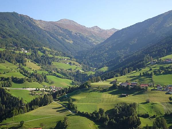 多洛米蒂健行之旅:奧地利美麗可人阿亨湖(Achensee)