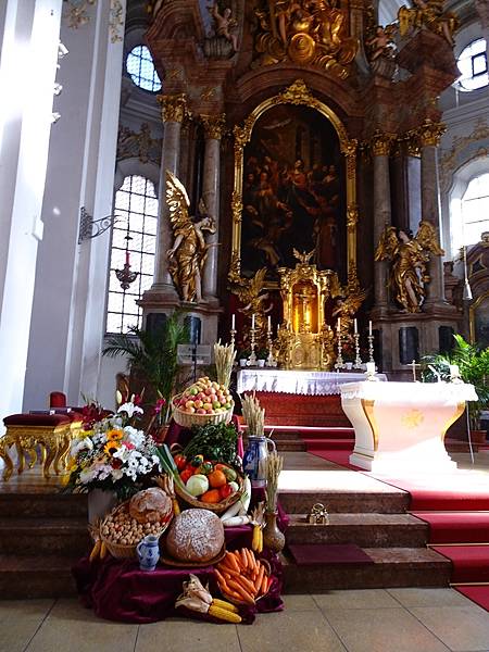 多洛米蒂健行之旅:德國慕尼黑(Munich)老城區古典風華.