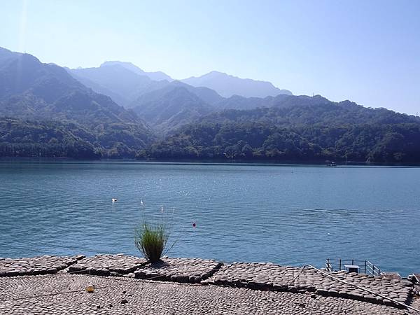 阿姆坪生態公園遊艇碼頭.「環湖咖啡‧好食」景觀餐廳