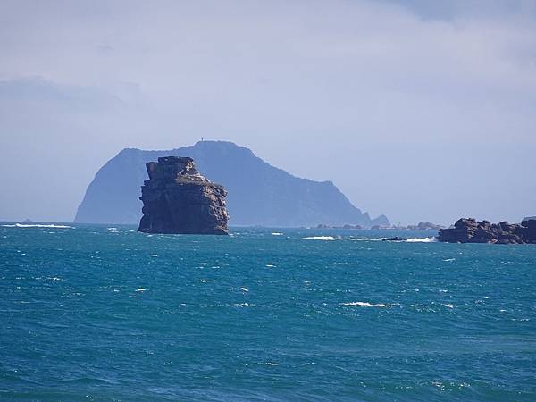 北海岸小景點悠遊:洋荳子咖啡屋.跳石公車站.中角灣國際衝浪基