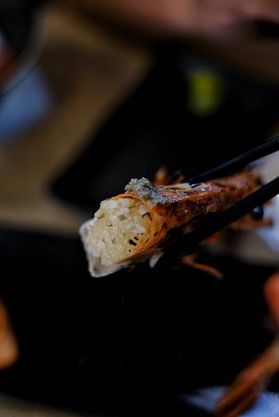 台南一級戰區，國華街內的炙燒鮭魚握壽司，花火日式料理