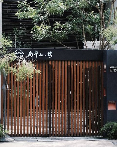 台南安平包棟民宿，每日入住僅接待一組客人，低調淡雅風的最美民