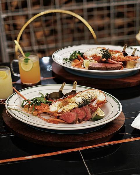 台南牛排推薦，桌邊超壯觀火焰秀的浪漫約會餐廳搭配自助吧，木火