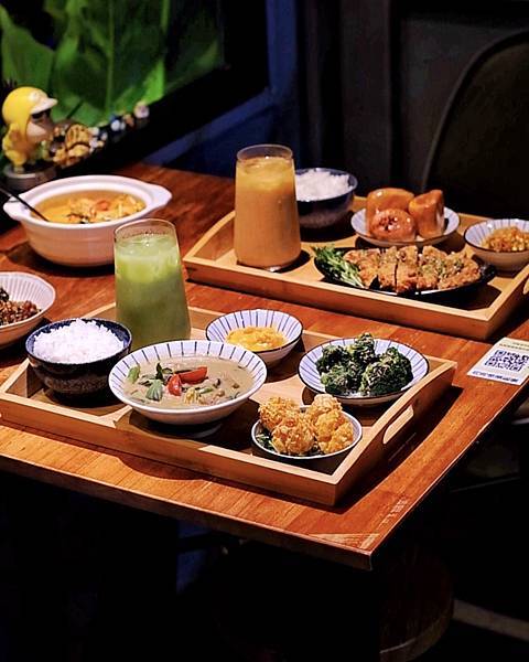 台南泰式料理推薦，獨食友善一個人也能吃泰式，峇驛泰式料理