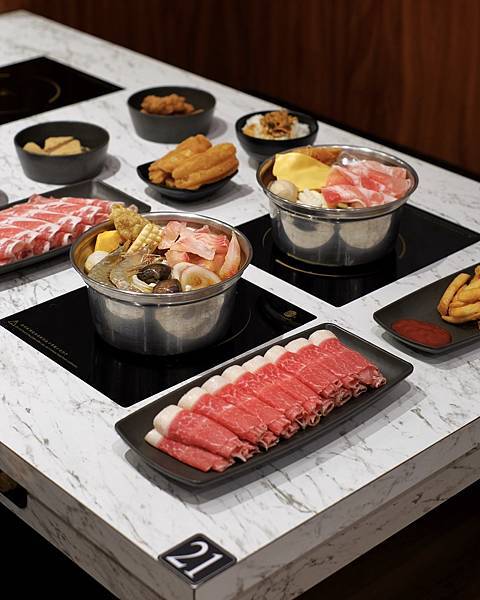 台南平價鍋物，學生最愛的百元鍋物「上河野鍋物」，自助吧飲料、