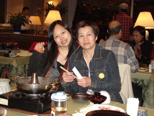 Day2~白馬莊的晚上..兩人吃一個火鍋..讚..