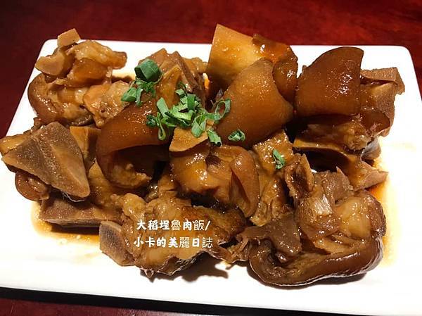 *圓環美食/建成市場【大稻埕魯肉飯】滿滿膠質的金黃魯肉醬汁,