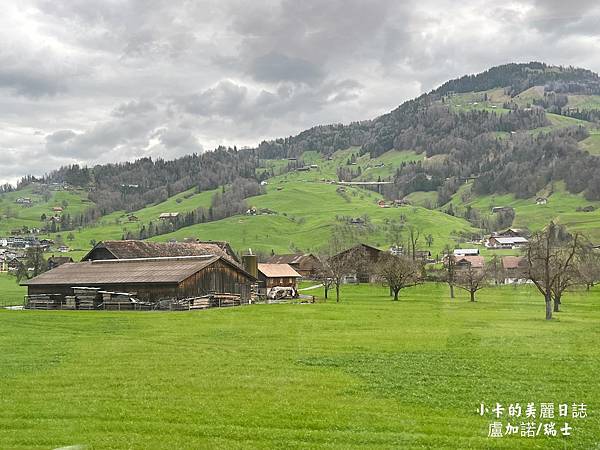 瑞士渡假聖地/盧加諾(Lugano)自由行就這樣玩/搭纜車上