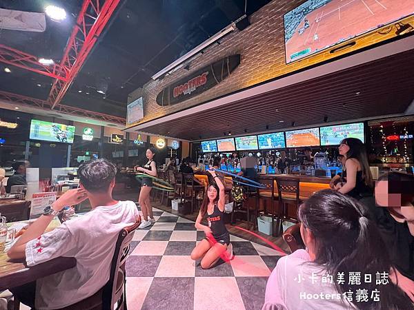 (遠百信義A13美食)Hooters美式餐廳(信義店)/(完 (遠百信義A13美食)Hooters美式餐廳(信義店)/(完