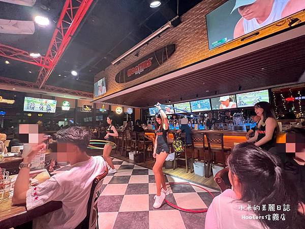 (遠百信義A13美食)Hooters美式餐廳(信義店)/(完 (遠百信義A13美食)Hooters美式餐廳(信義店)/(完