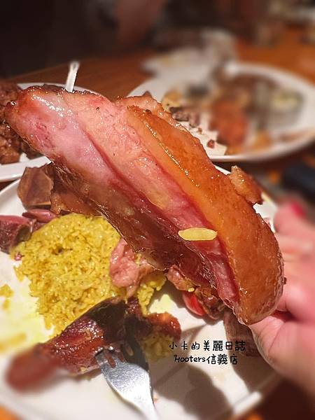 (遠百信義A13美食)Hooters美式餐廳(信義店)/(完 (遠百信義A13美食)Hooters美式餐廳(信義店)/(完