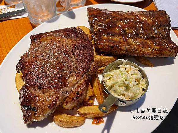 (遠百信義A13美食)Hooters美式餐廳(信義店)/(完 (遠百信義A13美食)Hooters美式餐廳(信義店)/(完