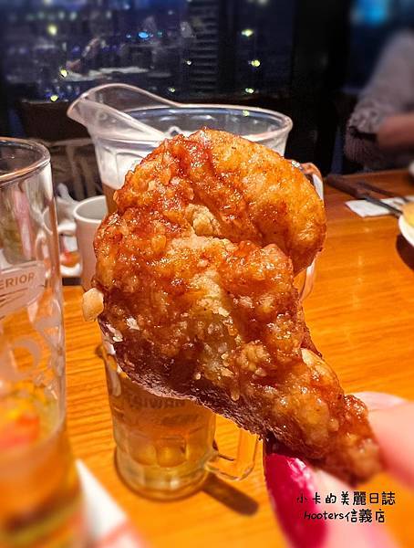 (遠百信義A13美食)Hooters美式餐廳(信義店)/(完 (遠百信義A13美食)Hooters美式餐廳(信義店)/(完