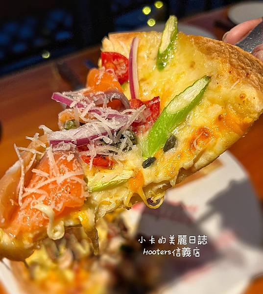 (遠百信義A13美食)Hooters美式餐廳(信義店)/(完 (遠百信義A13美食)Hooters美式餐廳(信義店)/(完