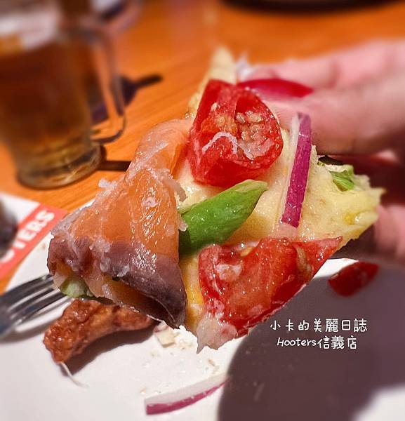 (遠百信義A13美食)Hooters美式餐廳(信義店)/(完 (遠百信義A13美食)Hooters美式餐廳(信義店)/(完