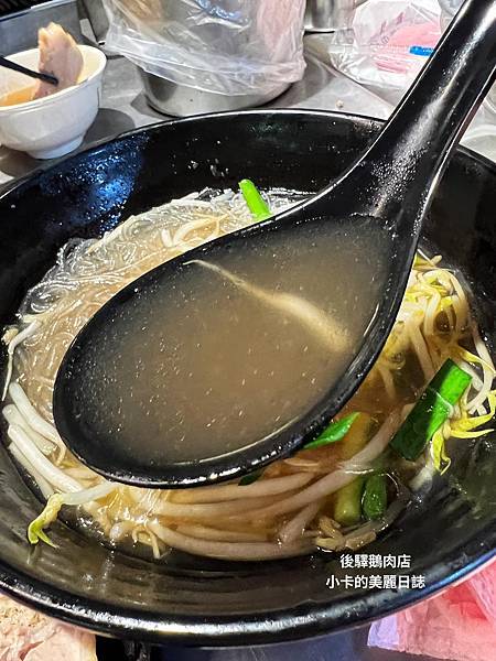 華陰商圈/建成市場美食【後驛鵝肉店】白煮/煙燻口味~鵝肉和鴨