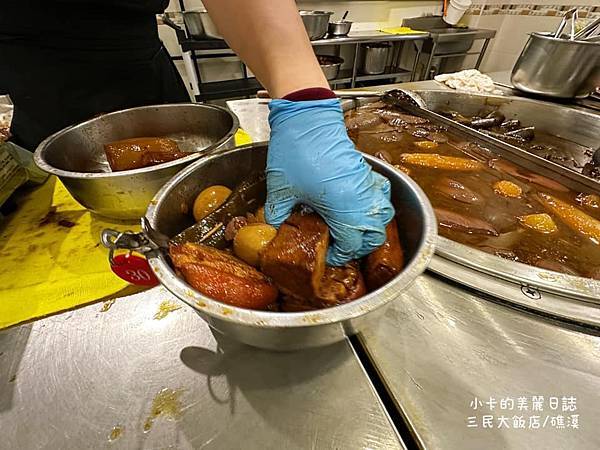 *礁溪美食/滷味【三民大飯店/礁溪滷味】滷豬腳,滷大腸頭,素