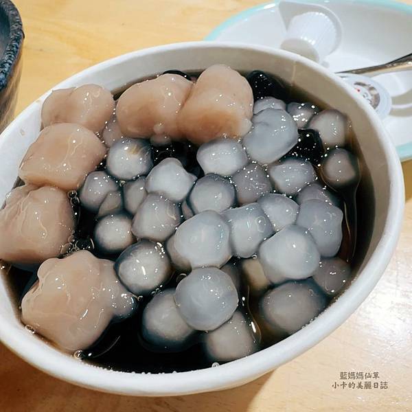 *澎湖老街美食【藍媽媽仙草冰/中央店】仙草雪花冰,綜合嫩仙草