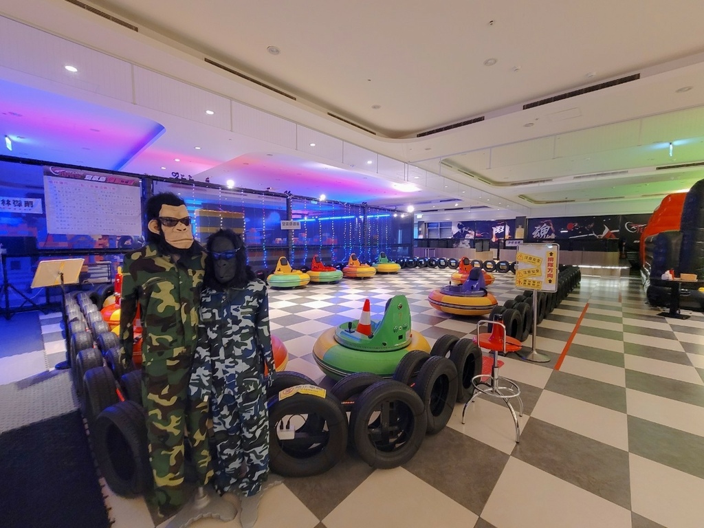 ♥【宜蘭。蘇澳】空氣島彈跳工廠 彈跳床 碰碰車 空氣槍 電玩 ♥【宜蘭。蘇澳】空氣島彈跳工廠 彈跳床 碰碰車 空氣槍 電玩