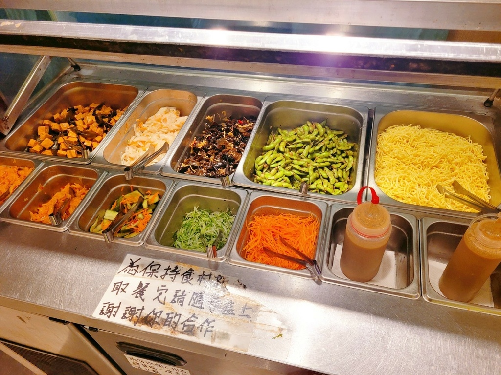 ♥【宜蘭。蘇澳】空氣島彈跳工廠 彈跳床 碰碰車 空氣槍 電玩 ♥【宜蘭。蘇澳】空氣島彈跳工廠 彈跳床 碰碰車 空氣槍 電玩