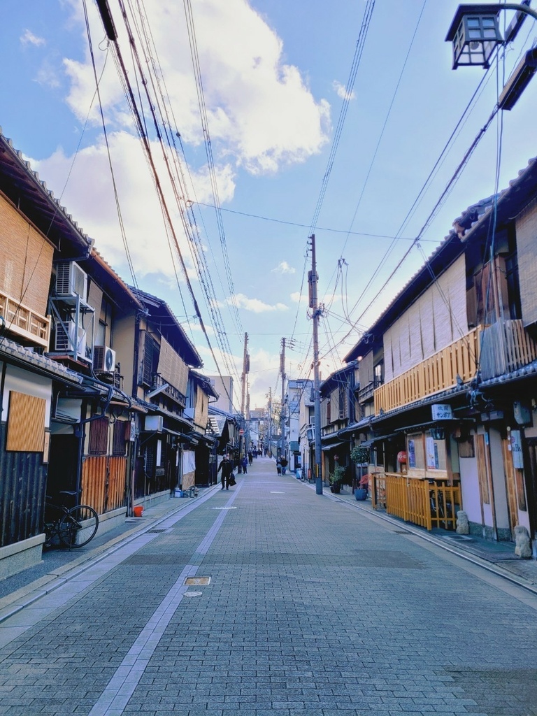 ♥【日本。京都】芋ぴっぴ京都祇園店 極蜜地瓜甜點+白川巽橋+