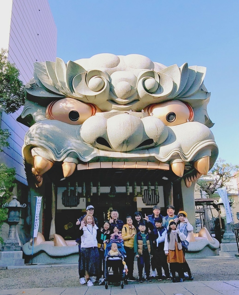 ♥【日本。大阪】難波八阪神社 超巨大開嘴石獅造型 可愛小神社