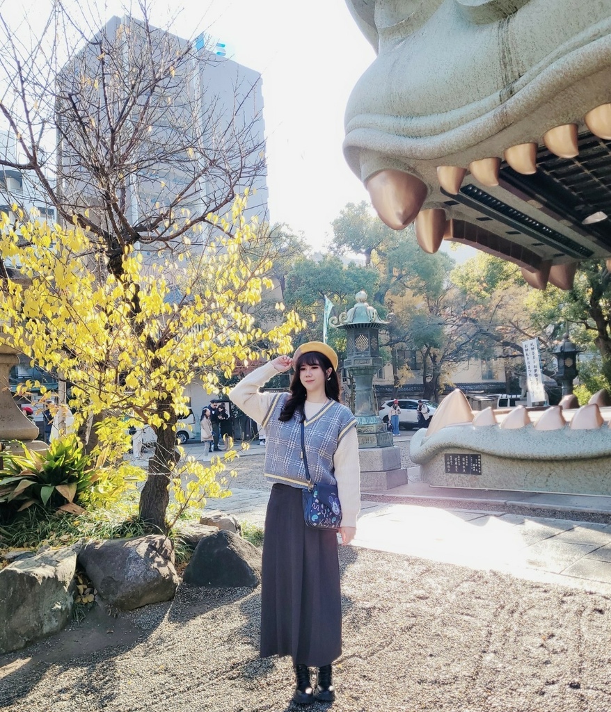 ♥【日本。大阪】難波八阪神社 超巨大開嘴石獅造型 可愛小神社