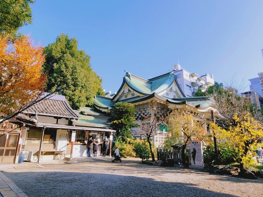 ♥【日本。大阪】難波八阪神社 超巨大開嘴石獅造型 可愛小神社