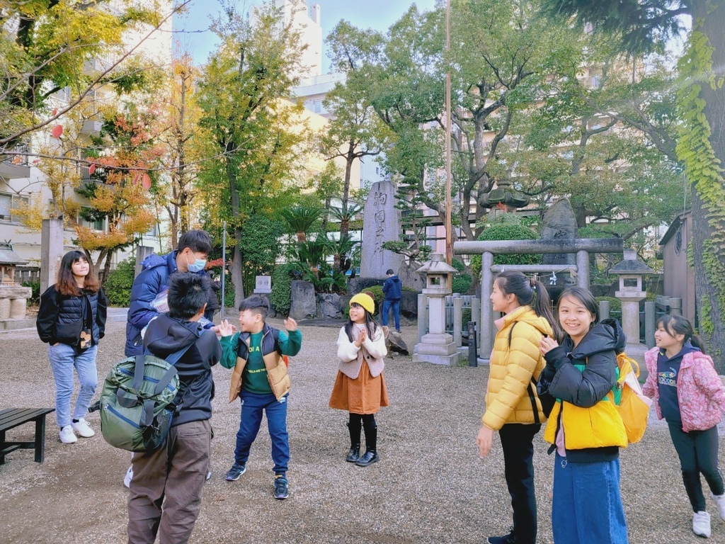 ♥【日本。大阪】難波八阪神社 超巨大開嘴石獅造型 可愛小神社