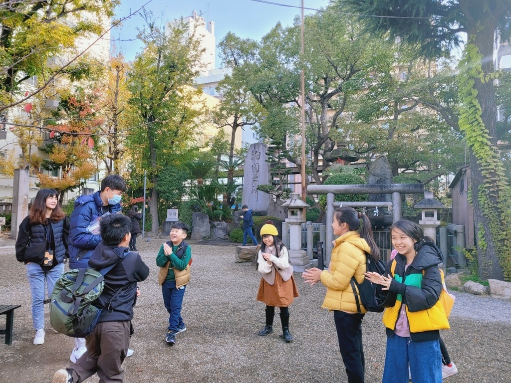 ♥【日本。大阪】難波八阪神社 超巨大開嘴石獅造型 可愛小神社