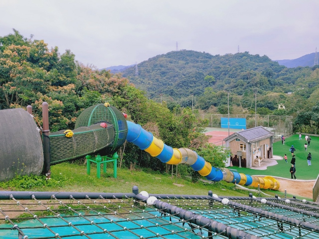 ♥【基隆。暖暖】隆暖東峽谷步道小散步+暖暖運動公園兒童遊戲場