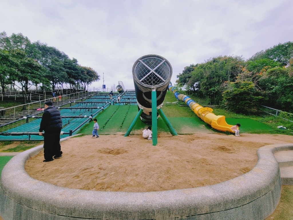 ♥【基隆。暖暖】隆暖東峽谷步道小散步+暖暖運動公園兒童遊戲場