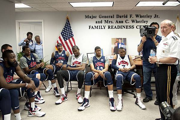 1024px-2012_USA_basketball_team 1024px-2012_USA_basketball_team