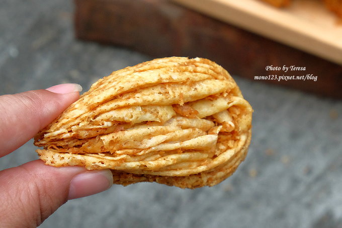 團購美食︱新社 旺來極品手工蛋捲,巔覆傳統蛋捲印象,千層脆餅吃起來薄又酥,一口接一口停不下來,好吃到掉渣 團購美食︱新社 旺來極品手工蛋捲,巔覆傳統蛋捲印象,千層脆餅吃起來薄又酥,一口接一口停不下來,好吃到掉渣