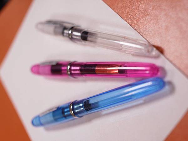 dEAR-7EENKffnm83FEmVTLT04BI